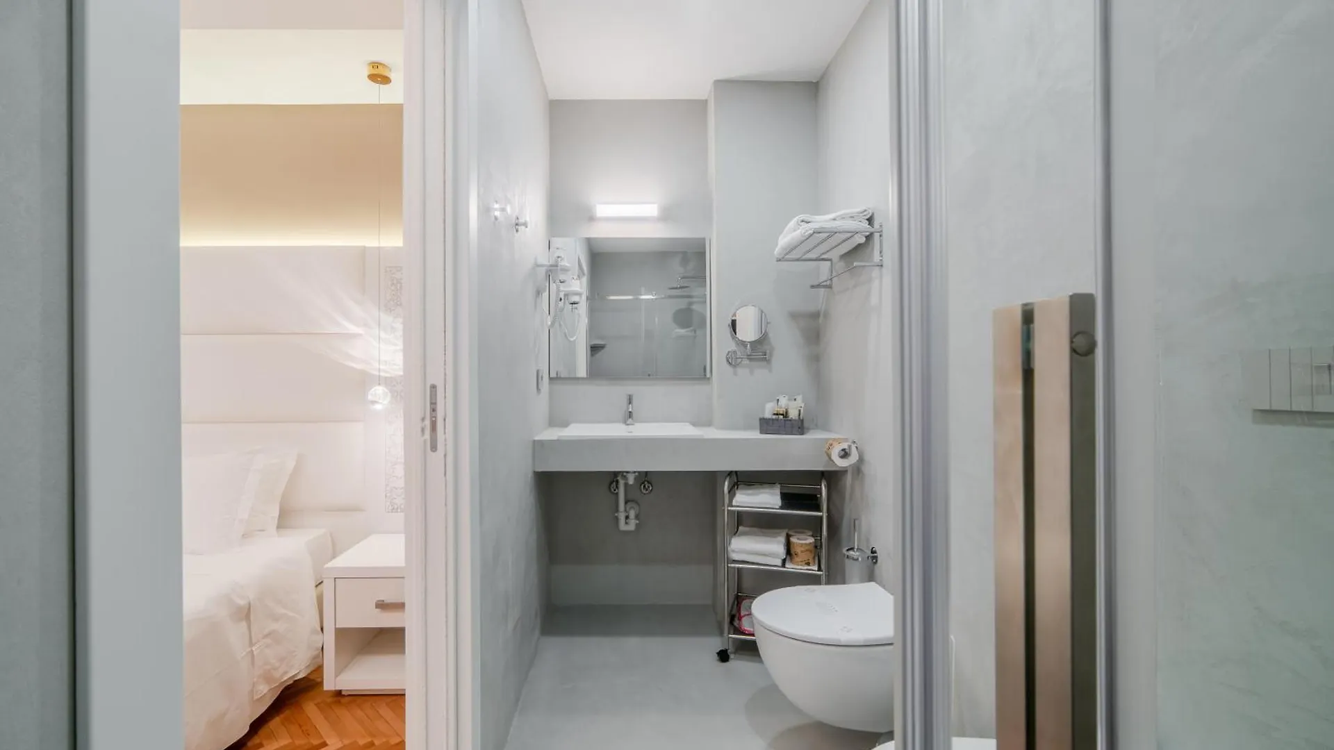 Apart Otel Milano Ticinese Guest House İtalya