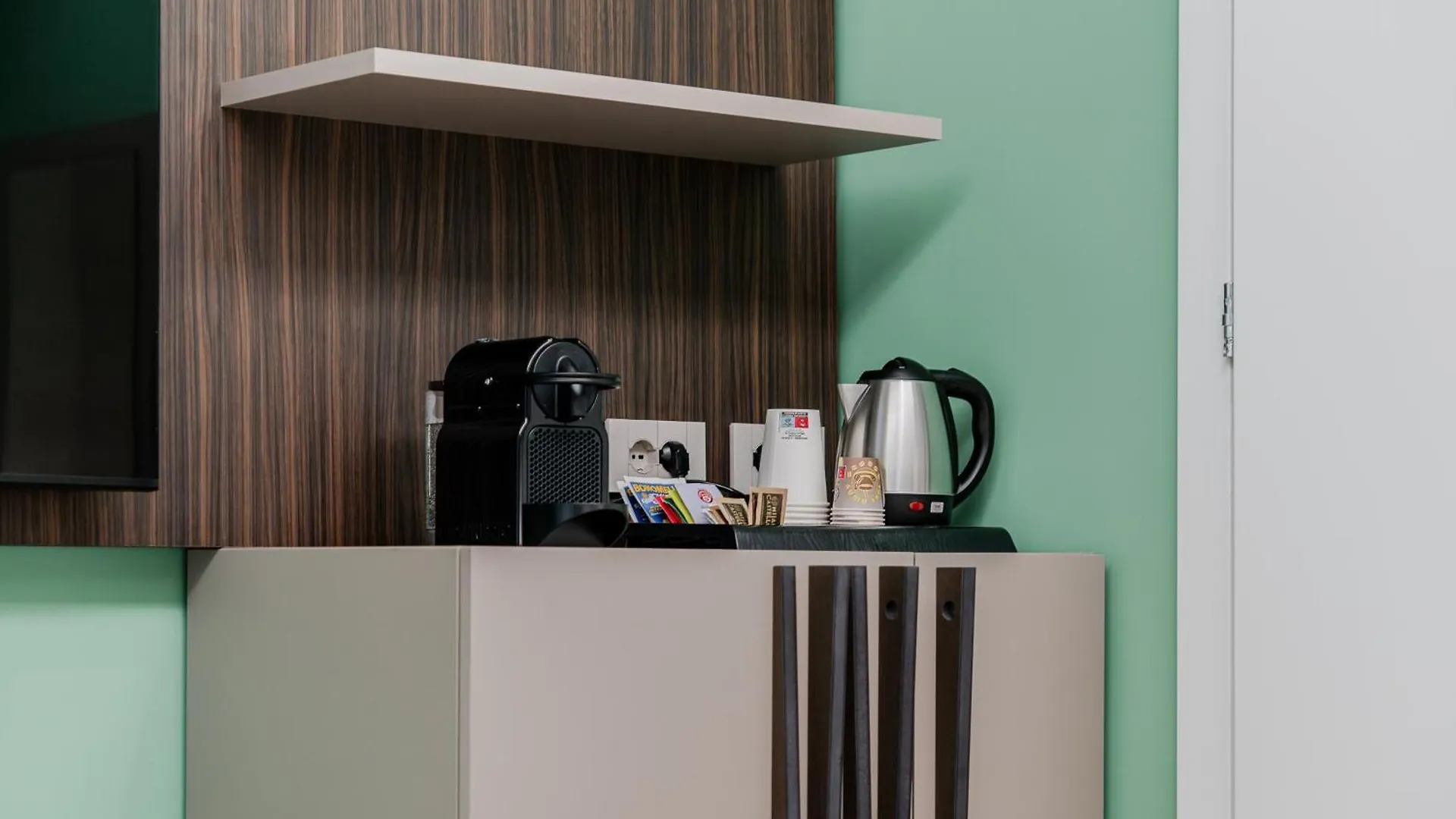Milano Ticinese Guest House 0*, Milan Italy