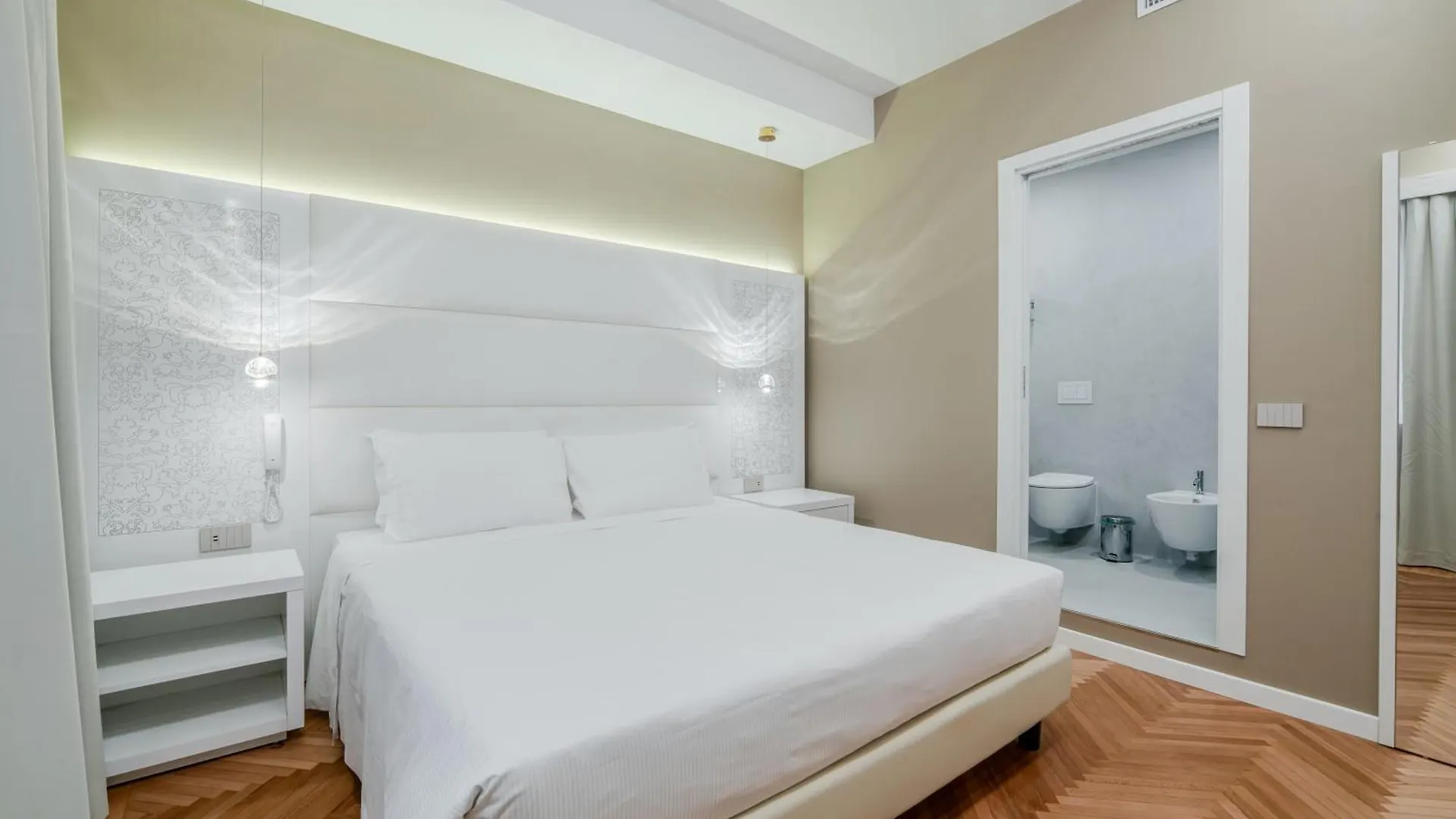 Hotel Milano Ticinese Guest House Italy